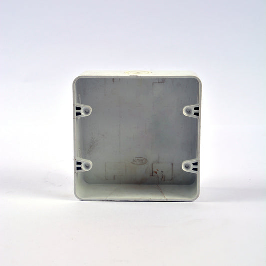 Box Wall Flush 100*100